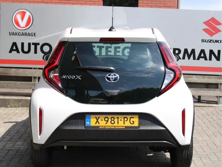 Toyota Aygo X 1.0 VVT-i MT Adaptieve Cruise Control, Airco, Hill Hold Functie, Elektrische Ramen Voor € 339,- private lease afbeelding 16