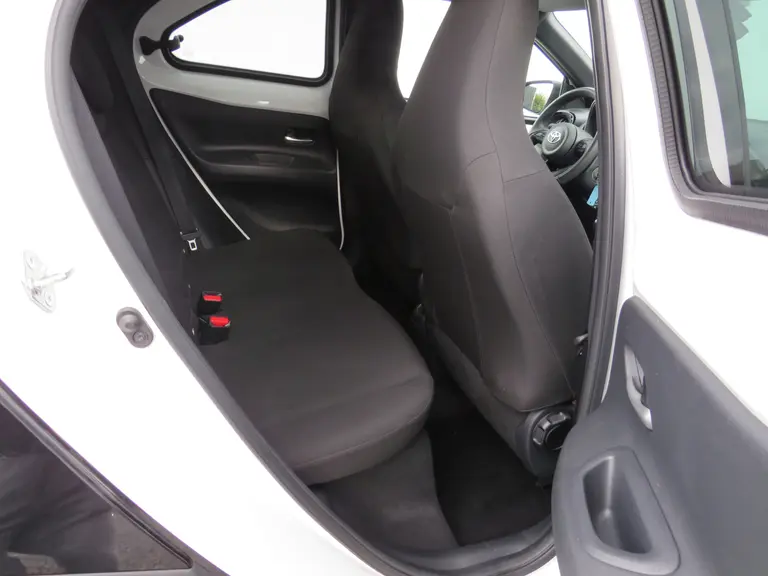 Toyota Aygo X 1.0 VVT-i MT Pulse, 1e Eig. ORG NL! Camera en Applecarplay/Androidauto afbeelding 13