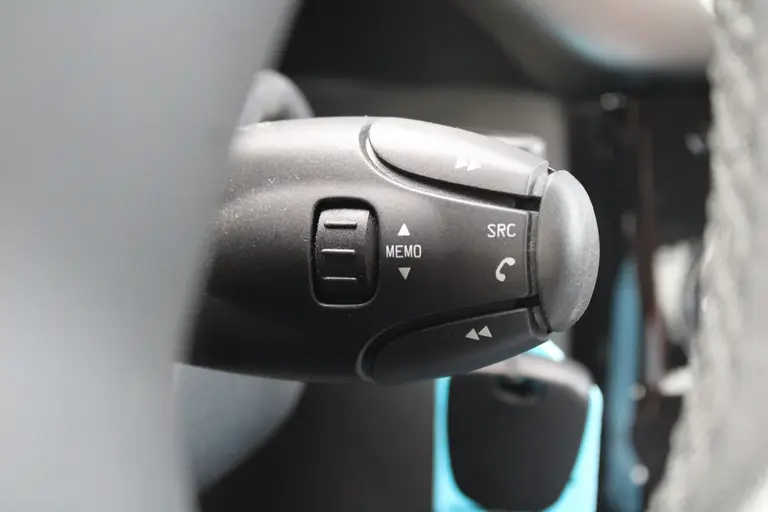 Citroën C3 1.2 PureTech Feel Edition CruiseControl, Bluetooth, Airco, All-season banden afbeelding 16