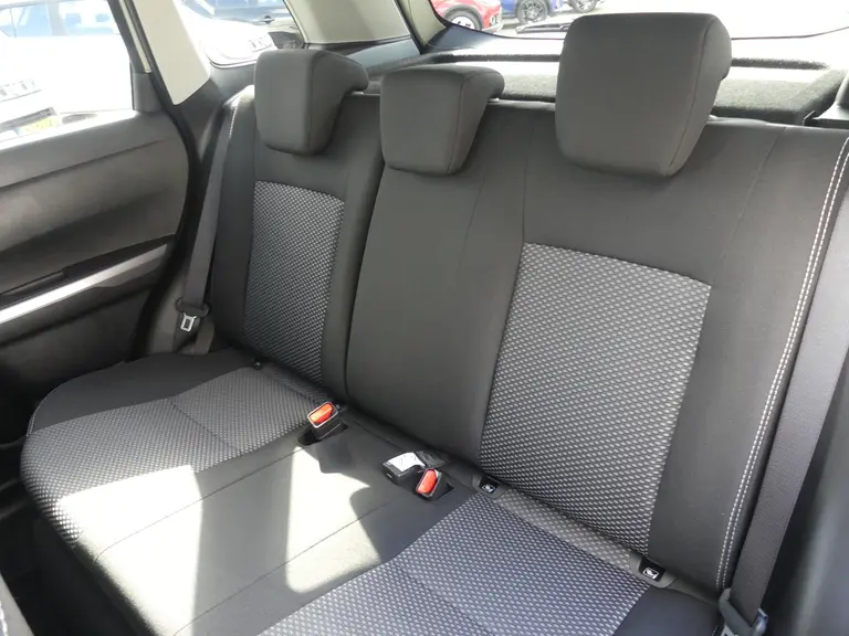 Suzuki Vitara 1.4 Boosterjet Select Smart Hybrid Nieuw Uit voorraad leverbaar! 6 jaar fabrieksgarantie! afbeelding 24