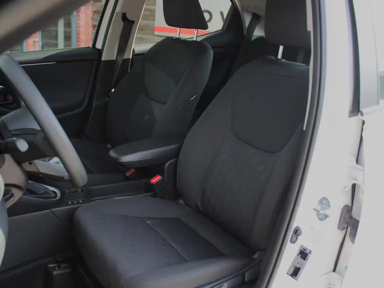 Toyota Yaris 1.5 Hybrid 115 Comfort Adaptieve Cruise en Climate Control, Carplay/Android Auto afbeelding 6