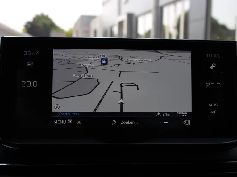 Peugeot 3008 GT 1.2 PureTech 130PK EAT8 Automaat Navigatie, Keyless, Achteruitrijcamera, Elektrische Achterklep, Apple Carplay, Android Auto afbeelding 27