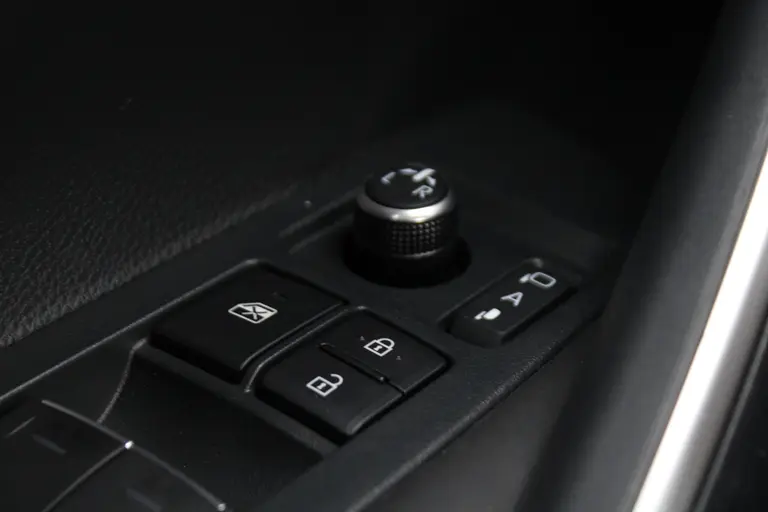 Suzuki Swace 1.8 Hybrid Style Automaat 140PK All-Season Banden, Adaptieve Cruise Control, Navigatie, Stuur Verwarmd, Voorruitverwarming, Draadloze Telefoonlader afbeelding 40