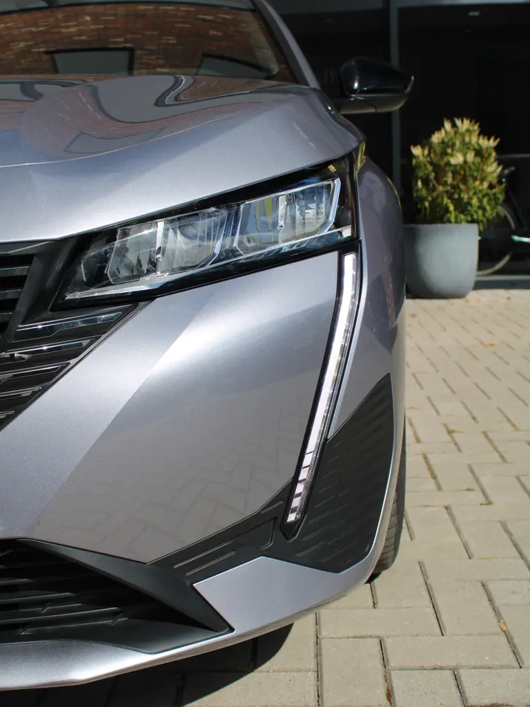 Peugeot 308 SW 1.2 PureTech 130PK Allure Adaptieve Cruis Control, Navigatie, Getinte Ramen afbeelding 6
