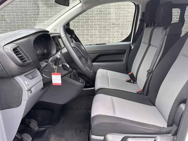 Toyota Proace Shuttle 1.5 D-4D Cool Comfort Long 9 zitplaatsen afbeelding 18