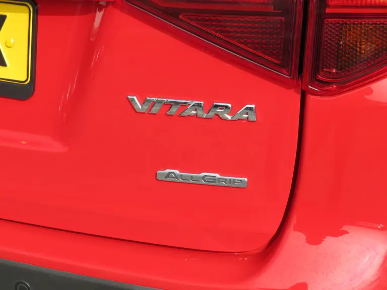 Suzuki Vitara 1.4 Boosterjet AllGrip Stijl/Style, Automaat, All-Seasonbanden, Panoramadak, Parkeersensoren, ZEER COMPLEET! afbeelding 37