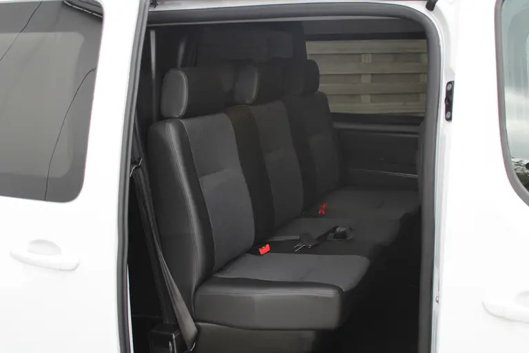 Peugeot Expert 2.0 BlueHDI 145PK L3 Dubbele Cabine Navigatie, Achteruitrijcamera, Trekhaak Afneembaar, Airco, Parkeersensoren Achter, Bluetooth, Cruise Control afbeelding 11