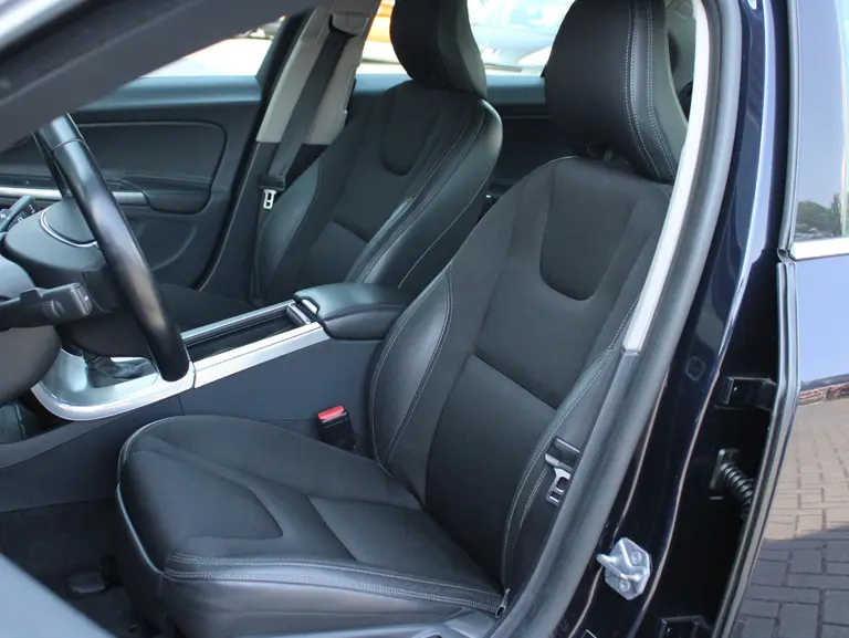 Volvo S60 1.5 T2 Nordic+ Automaat afbeelding 6