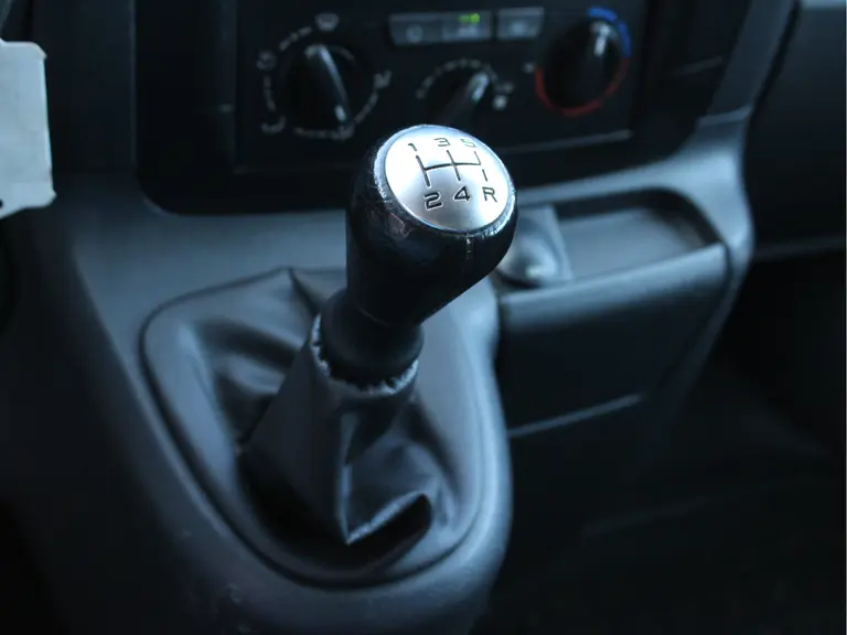 Peugeot Expert 227 1.6 HDI L1H1 Navteq 2, 3 Zitplaatsen Trekhaak, Navigatie, Cruise Control, Bluetooth, Airco afbeelding 18