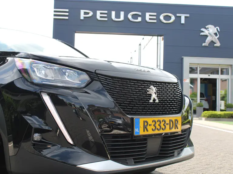 Peugeot e-2008 Active Pack 50 kWh 136PK Navigatie, Achteruitrijcamera, Apple Carplay, Android Auto, Climate Control afbeelding 3