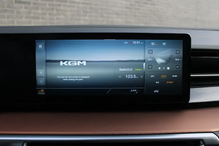 KGM Torres EVX Bronze 73.4 kWh 207pk, Iron Metal, 18"inch LM velgen 7 jaar garantie! afbeelding 17