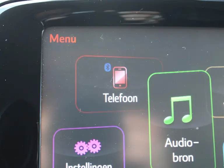 Peugeot 108 Allure 1.0 e-VTi 70PK 5DRS Navigatie, Achteruitrijcamera, Keyless Entry & Start, Cimate Control afbeelding 23