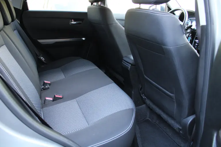 Suzuki Vitara 1.4 Boosterjet Select 141PK Automaat Achteruitrijcamera, Cruise Control, Voorstoelen Verwarmd, afbeelding 20
