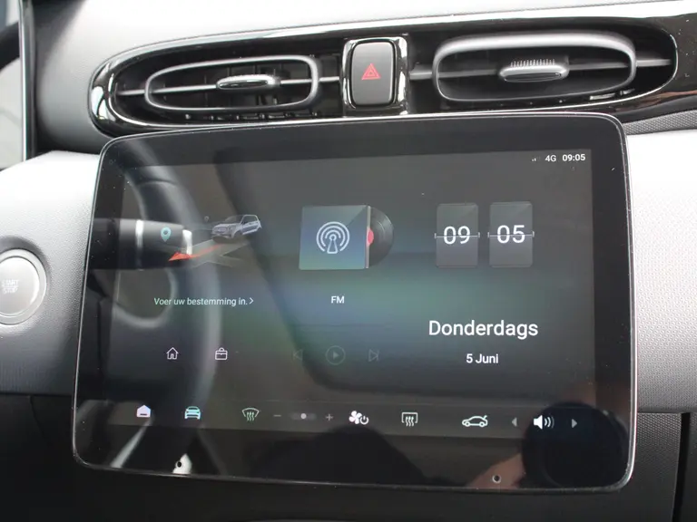 Leapmotor T03 Design 37.3 kWh Navigatie, Camera achter, Parkeerhulp achter, Audio, Keyless Start, Lichtmetalen velgen afbeelding 21