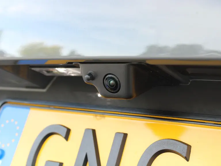 Peugeot e-308 SW GT 54 kWh 156PK Navigatie, Achteruitrijcamera, Stoel en Stuurverwarming, Parkeersensoren Voor & Achter afbeelding 10