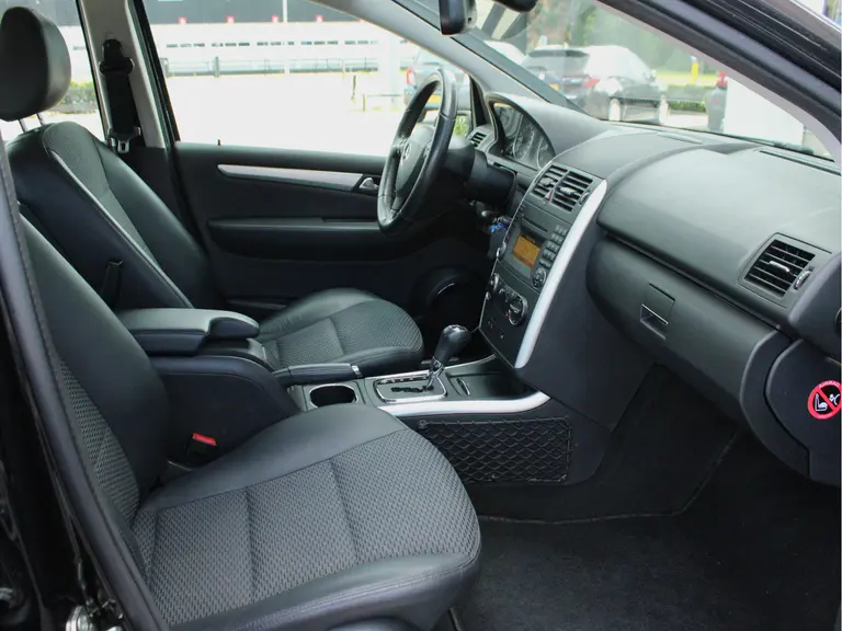 Mercedes-Benz A-Klasse 160 Business Class Avantgarde Automaat Trekhaak, Cruise Control, Airco afbeelding 32