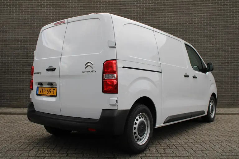 Citroën ë-Jumpy Club M 50 kWh Cruise control, Airco, Apple carplay/Android auto, Radio, Elek.bediende ramen en spiegels, afbeelding 6