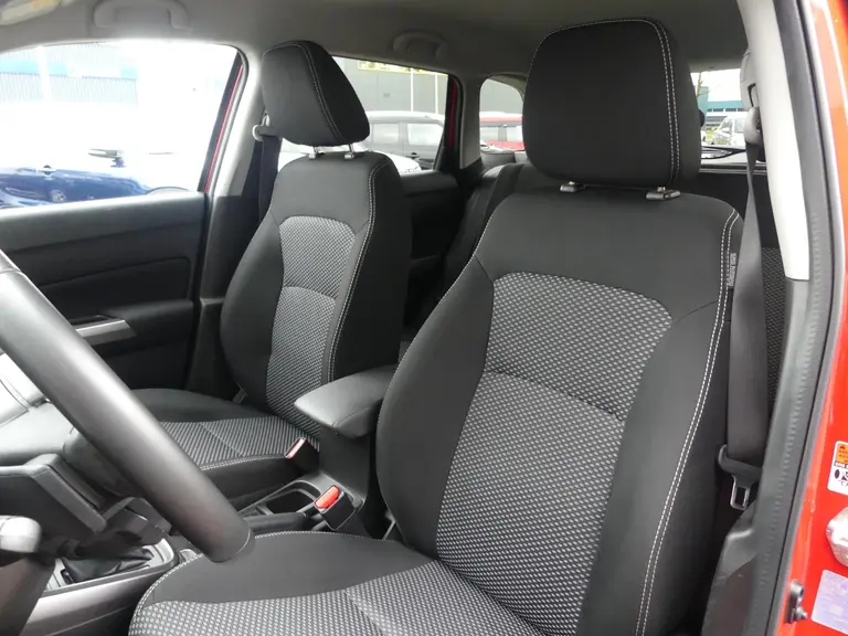 Suzuki Vitara 1.4 Boosterjet Select Smart Hybrid, Automaat, Navigatie, Keyless en goed onderhouden! 1500 KG TREKGEWICHT! afbeelding 10