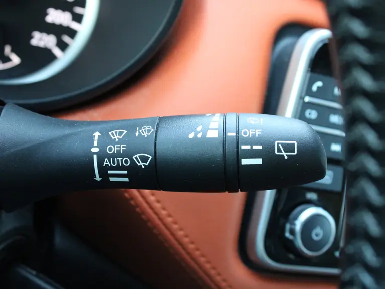 Nissan Micra 0.9 IG-T 90PK N-Connecta Navigatie, Rondomzichtcamera, Dodehoekdetectie, Parkeersensoren Achter afbeelding 22