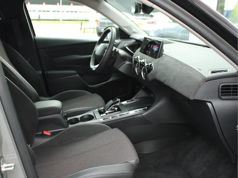 DS DS 3 1.2 PureTech Performance Line Automaat Microvezel Bekleding, Rondomzicht Camera, Cruise en Climate Control afbeelding 38