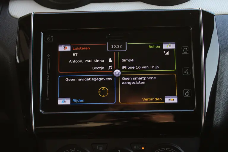 Suzuki Swift 1.2 Select Carplay/Android Auto, Achteruitrijcamera, Stoelverwarming, DAB Radio, Airco afbeelding 20