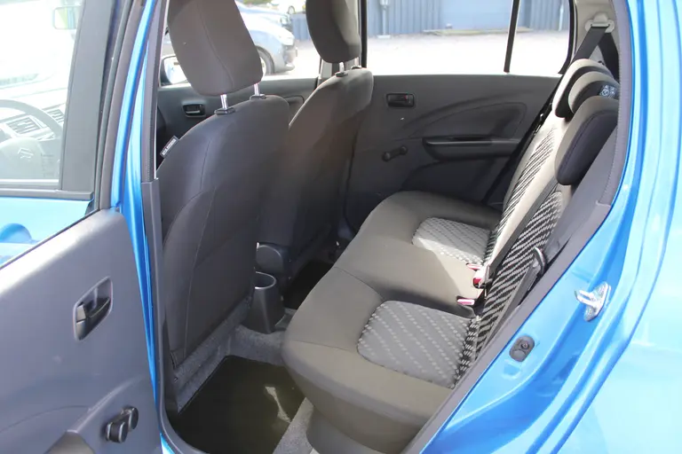 Suzuki Celerio 1.0 Comfort, Dealer onderhouden Airco en Bluetooth afbeelding 9