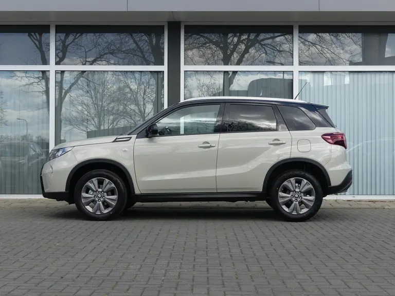 Suzuki Vitara 1.4 Boosterjet Select Smart Hybrid Nieuw Uit voorraad leverbaar! 6 jaar fabrieksgarantie! afbeelding 3