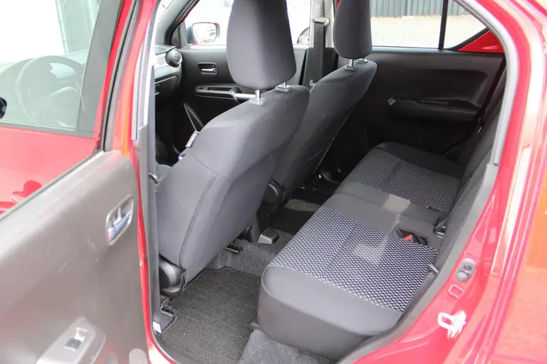Suzuki Ignis 1.2 Smart Hybrid Style, Trekhaak, 1e Eig. Keyless, Navigatie en Dealer onderhouden! afbeelding 9