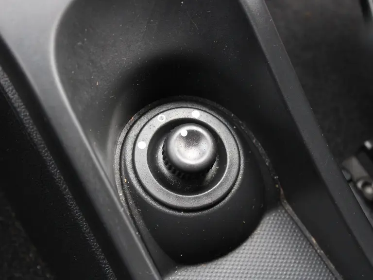 Dacia Duster Blackshadow 1.2 TCe 4x2 125PK Leder, Trekhaak, Achteruitrijcamera, Navigatie, Airco afbeelding 33