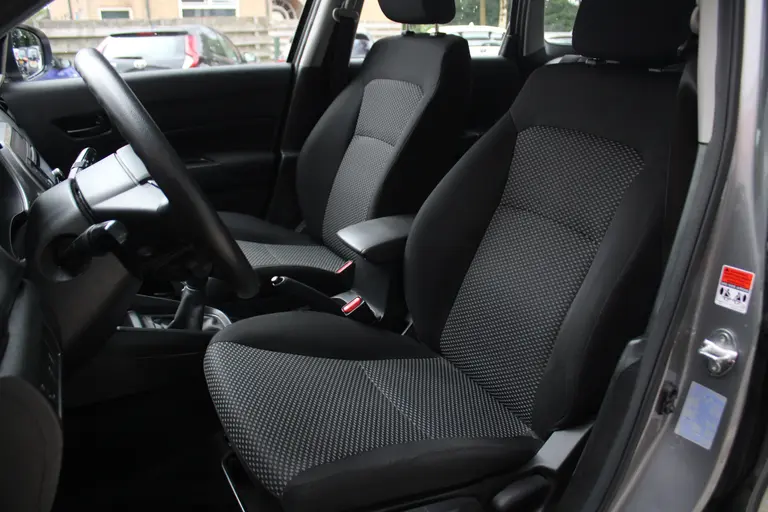 Suzuki Vitara 1.6 120PK Comfort Airco, Bluetooth, Keyless Go, Elektrische Ramen afbeelding 6