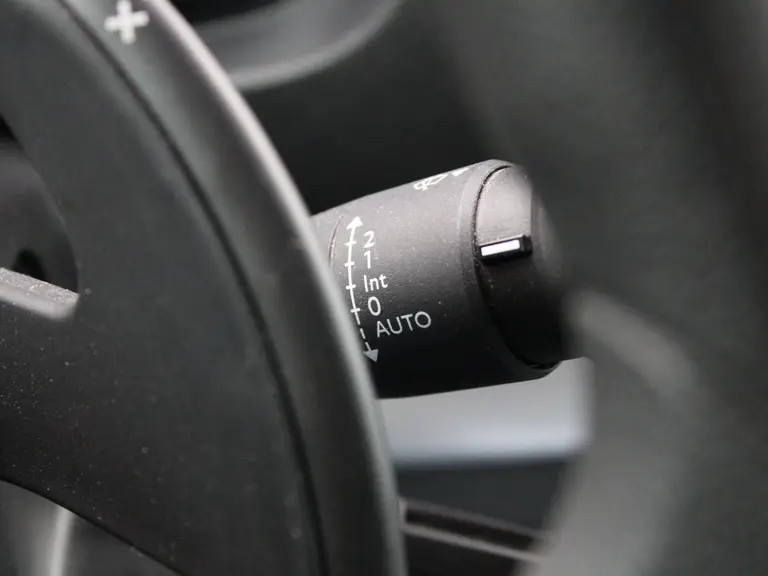 Peugeot Expert 2.0 BlueHDI 145PK EAT8 Automaat Standard Asphalt Navigatie, Trekhaak, Achteruitrijcamera, Parkeersensor Achter, Climate Control, Cruise Control, Lederen Bekleding afbeelding 20