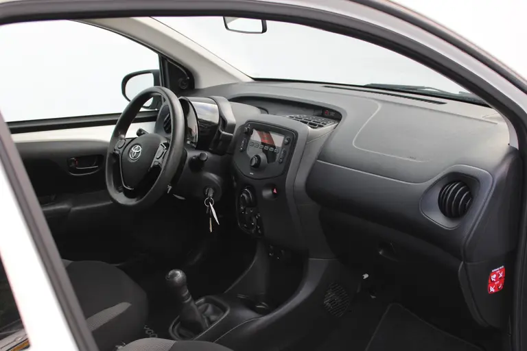 Toyota Aygo 1.0 VVT-i x-fun Bluetooth, Elektrische Ramen, Airco afbeelding 15