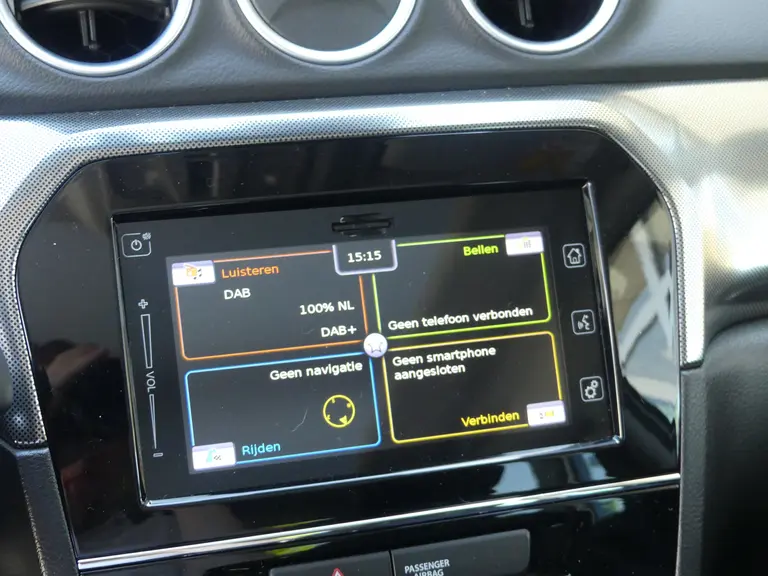 Suzuki Vitara 1.5 Hybrid Style Automaat, Panoramadak, Navigatie afbeelding 17