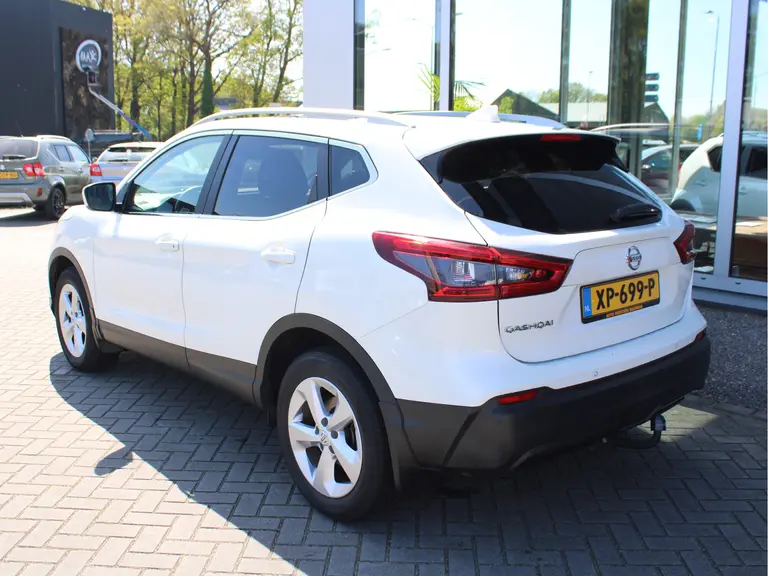 Nissan QASHQAI 1.2 N-Connecta Trekhaak, Panoramadak, Cruise control, Climate control, Parkeercamera afbeelding 25