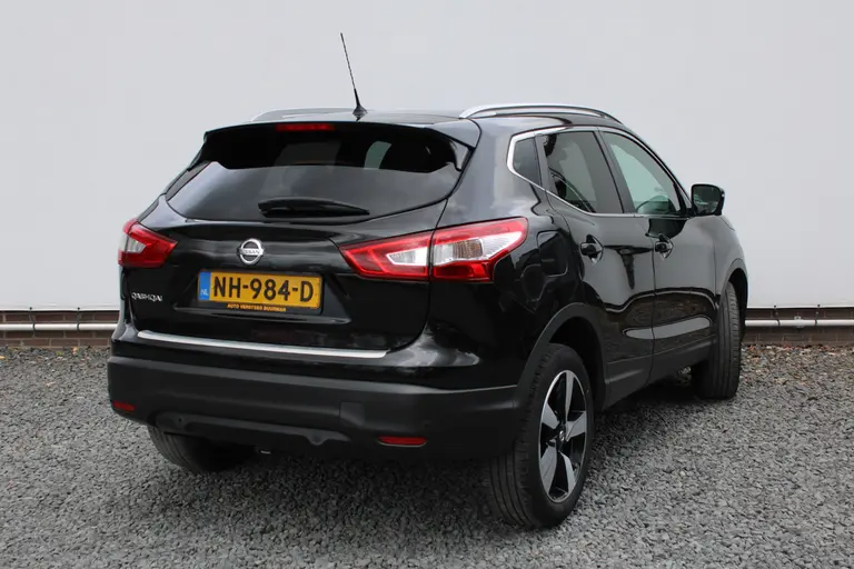 Nissan QASHQAI 1.2 N-Vision, Automaat, Parkeersensoren voor en Achter Panorama Dak! afbeelding 3