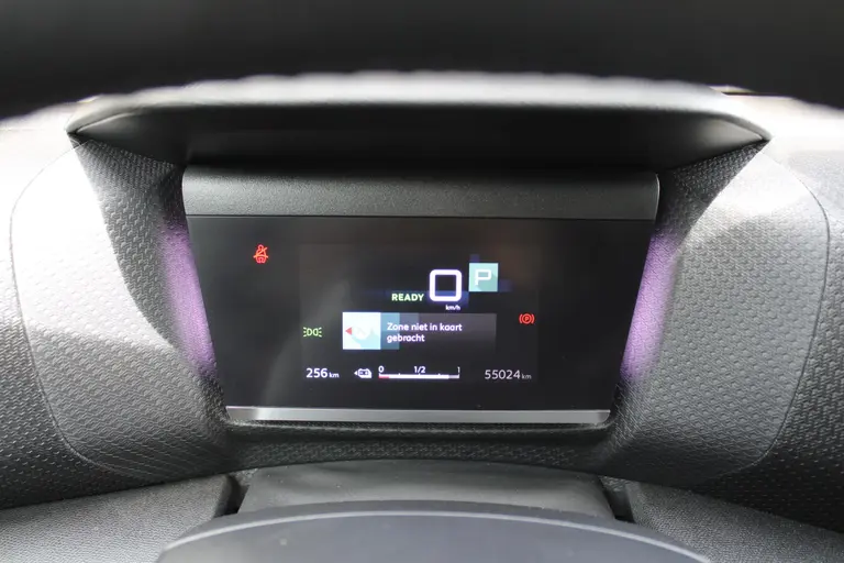 Citroën Ë-C4 Shine 50 kWh Automaat, Navigatie, Airco, Applecarpl./Andr. Auto, achteruitrijcamera afbeelding 17