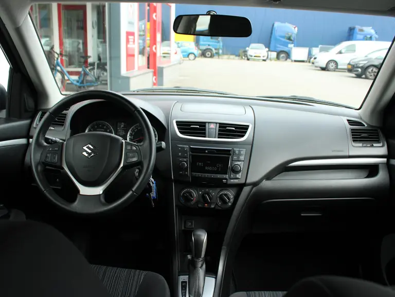 Suzuki Swift 1.2 Exclusive Automaat afbeelding 6