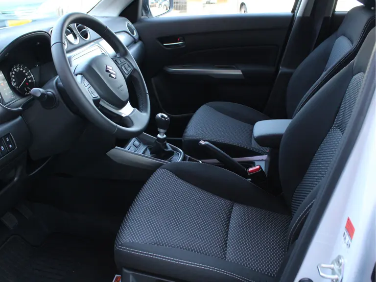 Suzuki Vitara 1.4 Boosterjet Select Smart Hybrid Adaptieve Cruise en Climate Control, Navigatie, Achteruitrijcamera afbeelding 34