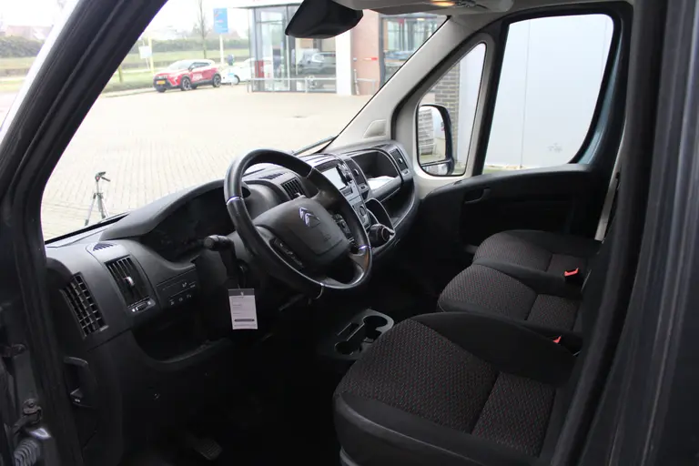 Citroën Jumper 30 2.2 BlueHDi 140 L1H1 Control Economy Climate control, Trekhaak, Navigatie, Camera, Bluetooth handsfree, Imperiaal, Sidebars, afbeelding 13