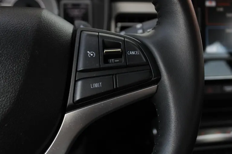 Suzuki Ignis 1.2 Smart Hybrid Style Automaat Navigatie, Achteruitrijcamera, Cruise Control, Stoelverwarming afbeelding 30