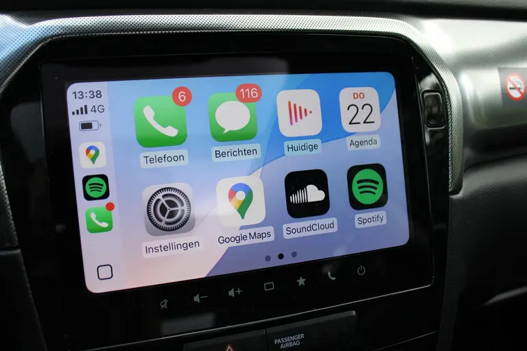Suzuki Vitara 1.5 Hybrid Style Demo Voordeel, Parkeersensoren Draadloos Carplay en Panorama Dak. afbeelding 16