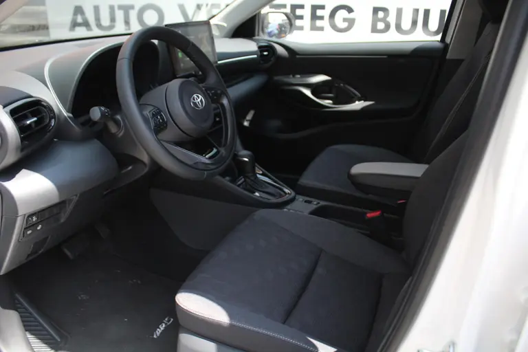 Toyota Yaris 1.5 Hybrid 115 Teamplayer Achteruitrijcamera, Parkeersensoren voor en achter, Airco Automatisch, Cruise Control Adaptief afbeelding 15