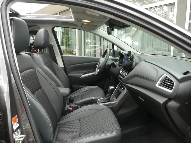 Suzuki S-Cross 1.5 Hybrid Style Automaat, Panoramadak, Navigatie, 6 JAAR GARANTIE afbeelding 8