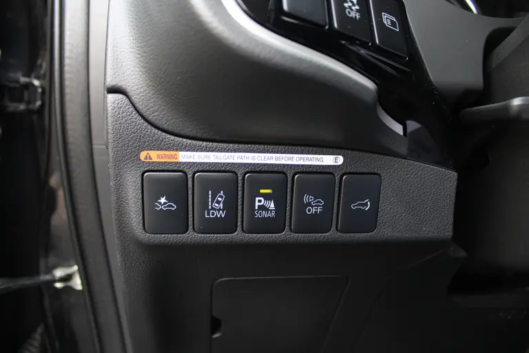 Mitsubishi Outlander 2.0 PHEV instyle+ Cruise/Climate control, Trekhaak, Sch.kanteldak,  Navigatie, Camera, Parkeersensoren Hybride batterij capaciteit: 34,2 Ah. Trekgewicht 1.500 kg. afbeelding 9