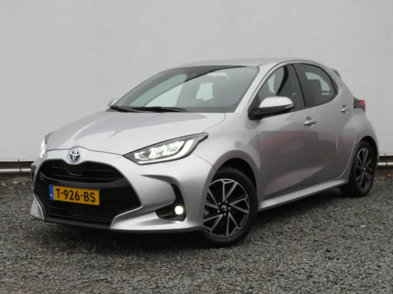 Toyota Yaris 1.5 Hybrid Dynamic, Automaat, ORG NL, 10.000 KM. LM-Velgen, Apple carplay/Androidauto afbeelding 4