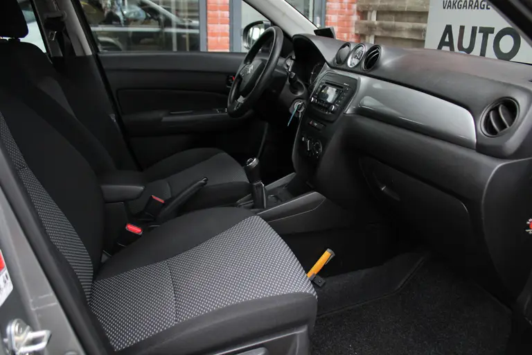 Suzuki Vitara 1.6 120PK Comfort Airco, Bluetooth, Keyless Go, Elektrische Ramen afbeelding 20