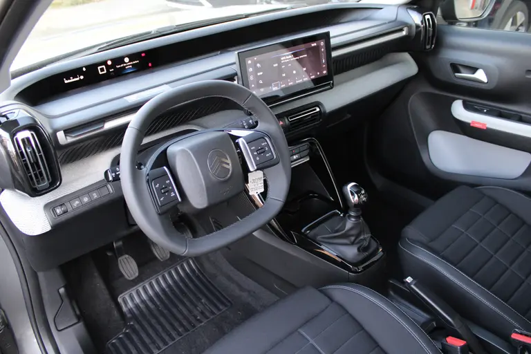 Citroën C3 1.2 Turbo Max Cruise/Climate control, Apple carplay/Android auto, 17" LM velgen, Camera, PDC achter, afbeelding 10