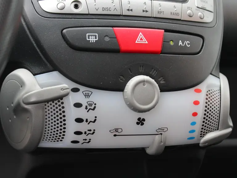 Peugeot 107 1.0 Active afbeelding 19