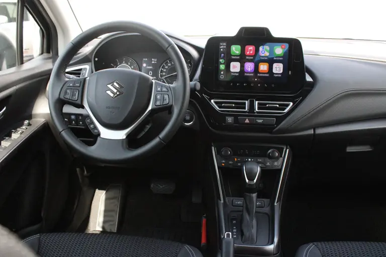 Suzuki S-Cross 1.5 Hybrid Style All season banden, Trekhaak, Parkeersensoren voor en achter, Navigatie, Stoelverwarming, Adaptieve Cruise Control afbeelding 19