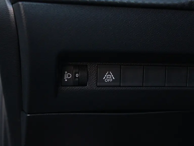 Peugeot e-208 EV Style 50 kWh Navigatie, Keyless, Stoelverwarming, Parkeersensoren Voor & Achter, Apple Carplay, Android Auto afbeelding 17